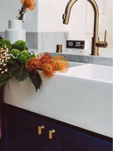 Read more about the article Holiday Kitchen Nantucket Farmhouse Sink