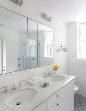 Read more about the article 8 Bathroom Mirror Ideas You Might Not Have Thought Of