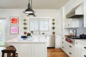 Read more about the article 5 Trade-Offs to Consider When Remodeling Your Kitchen