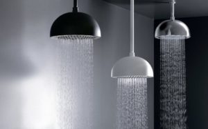 Read more about the article 3 Reasons You Should Consider a Walk-In Shower in Your Bathroom
