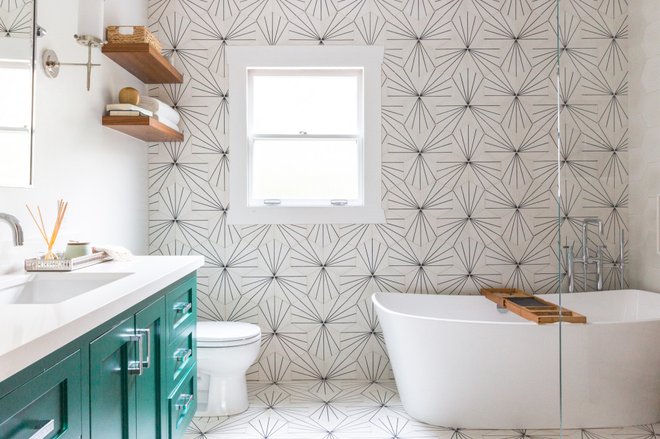 Read more about the article 10 Bathrooms With Statement-Making Tile