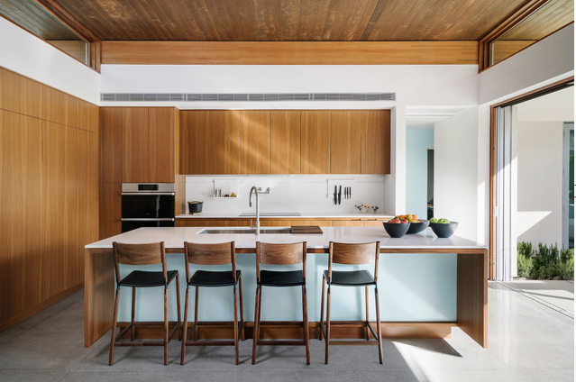 Read more about the article How Much Room Do You Need For A Kitchen Island?